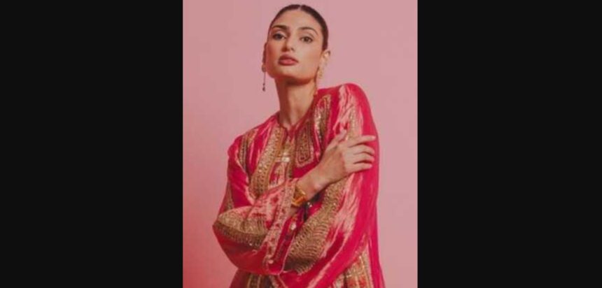 Hunterfly 2026 04 12 193044 Athiya Shetty Asha Bhosle tribute post controversy