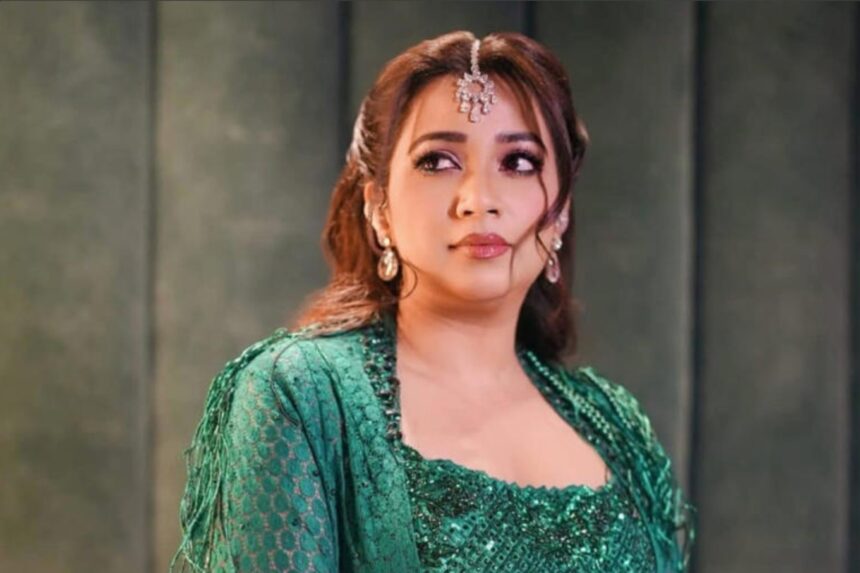 Hunterfly 2026 04 26 174948 Shreya Ghoshal Santacruz West Apartment Purchase