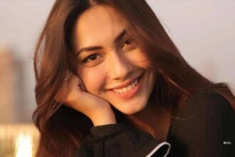 Hunterfly 2026 04 26 175225 Reem Shaikh Interview TV Industry Experience