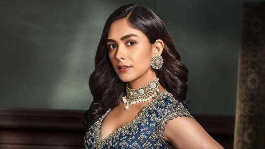 Hunterfly 6 04 12 193307 Mrunal Thakur Ranveer Singh lucky charm statement