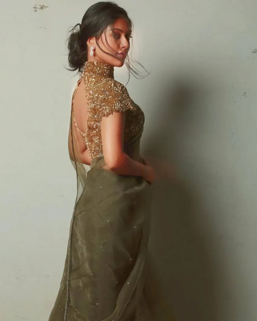 Hunterfly Anu Emmanuel 125 Hunterfly Anu Emmanuel 125