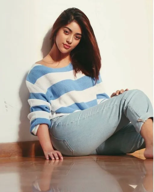 Hunterfly Anu Emmanuel 130 Hunterfly Anu Emmanuel 130