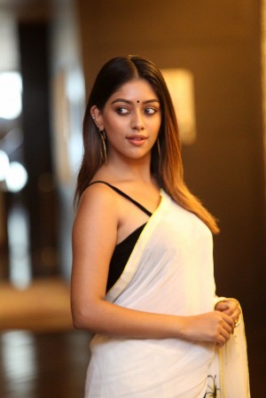 Hunterfly Anu Emmanuel 199 Hunterfly Anu Emmanuel 199