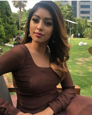 Hunterfly Anu Emmanuel 221 Hunterfly Anu Emmanuel 221
