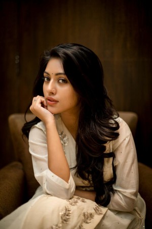 Hunterfly Anu Emmanuel 235 Hunterfly Anu Emmanuel 235
