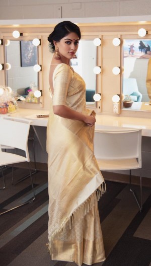 Hunterfly Anu Emmanuel 240 Hunterfly Anu Emmanuel 240