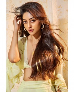Hunterfly Anu Emmanuel 368