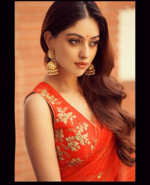 Hunterfly Anu Emmanuel 375 1