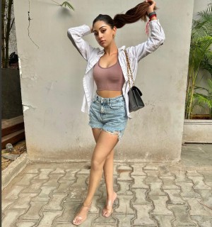 Hunterfly Anu Emmanuel 386