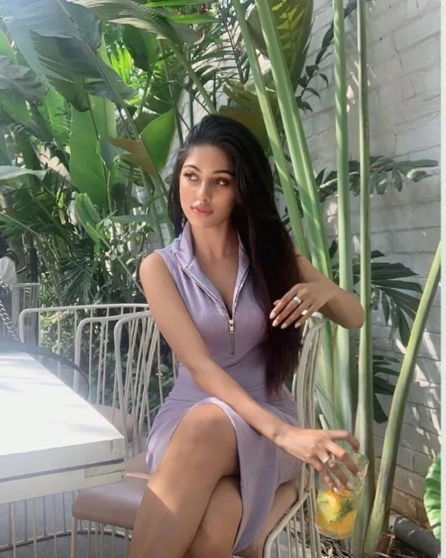 Hunterfly Anu Emmanuel 39