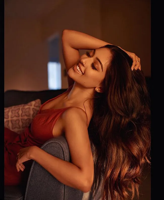 Hunterfly Anu Emmanuel 47 Hunterfly Anu Emmanuel 47
