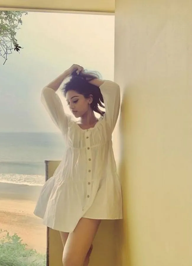 Hunterfly Anu Emmanuel 56 Hunterfly Anu Emmanuel 56