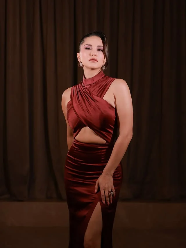 Hunterfly Sunny Leone 11 Hunterfly Sunny Leone 11
