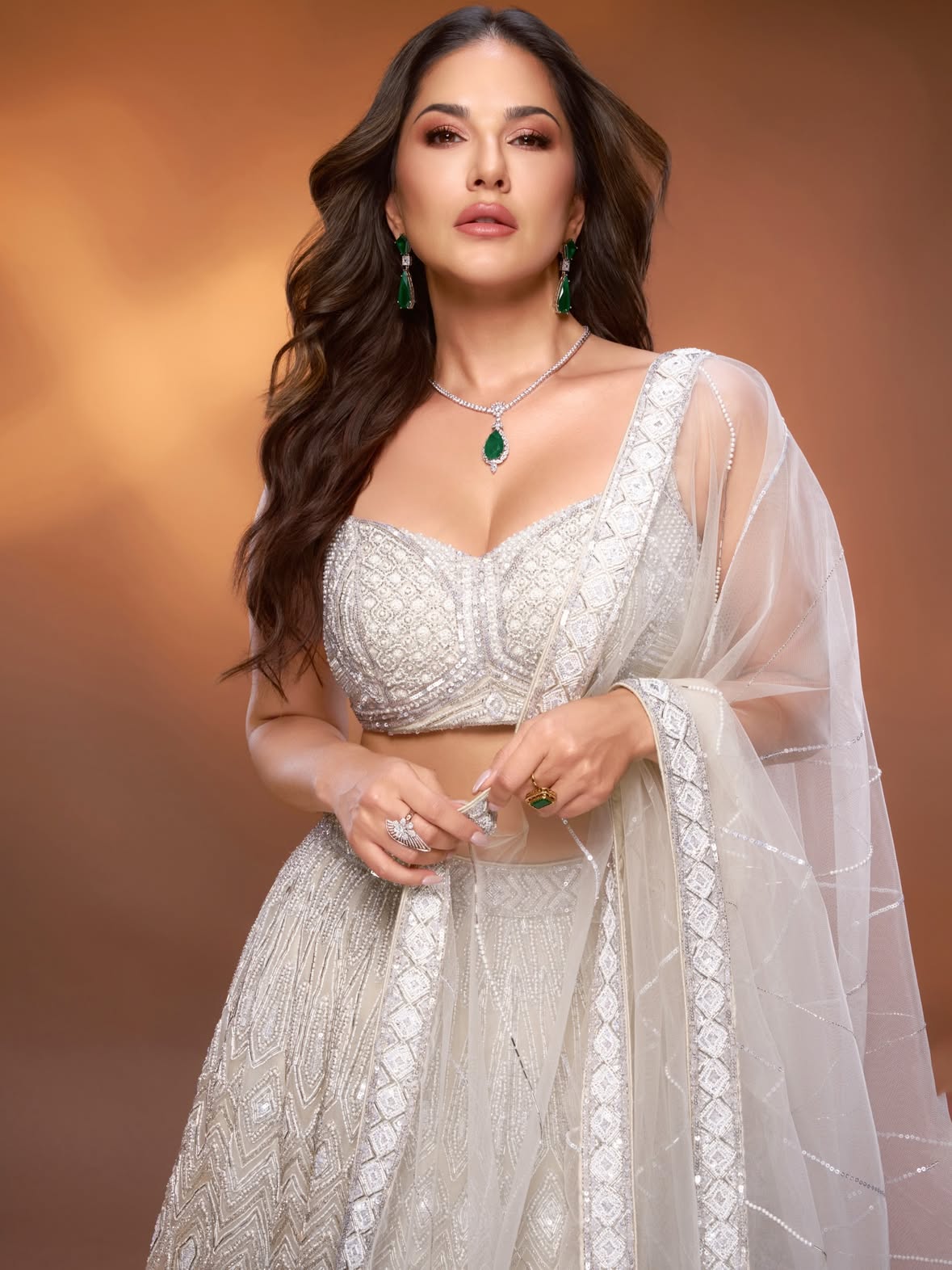 Hunterfly Sunny Leone 151 Hunterfly Sunny Leone 151
