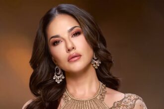 Hunterfly Sunny Leone 22 1 Sunny Leone HD glamorous look in stylish outfit