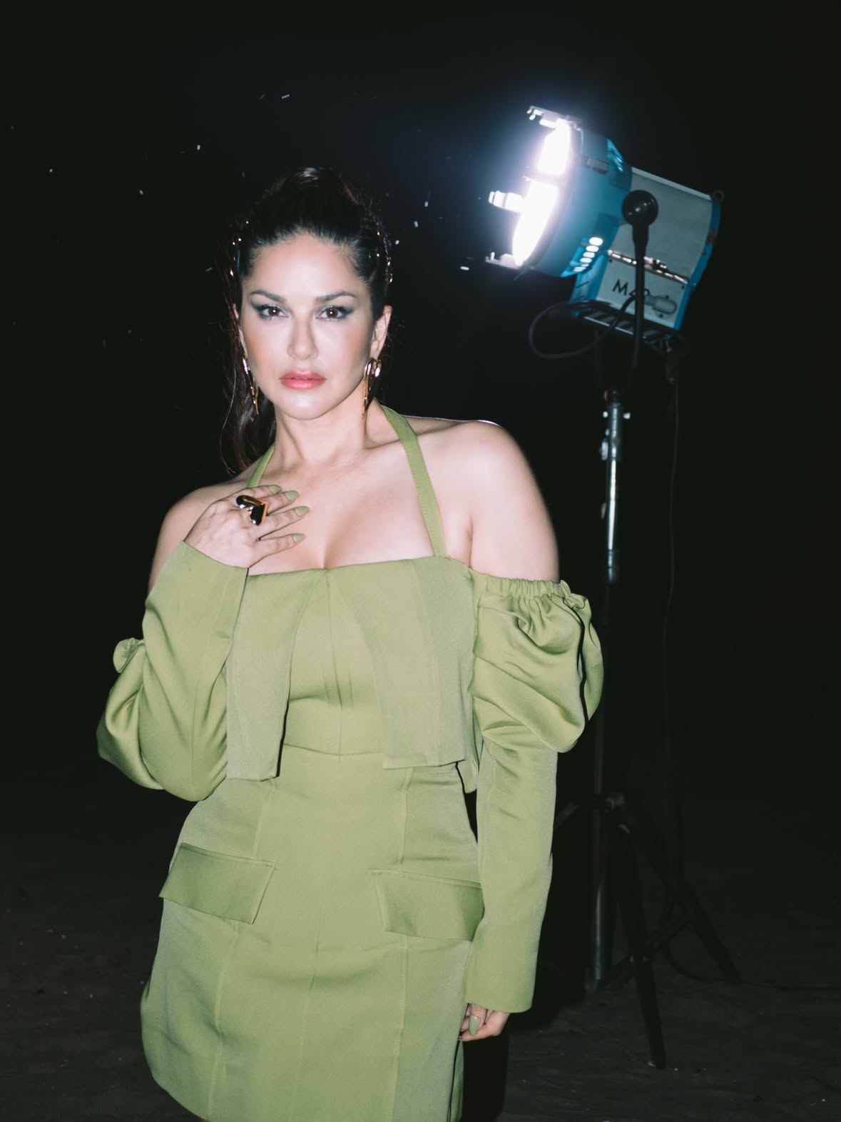 Hunterfly Sunny Leone 46