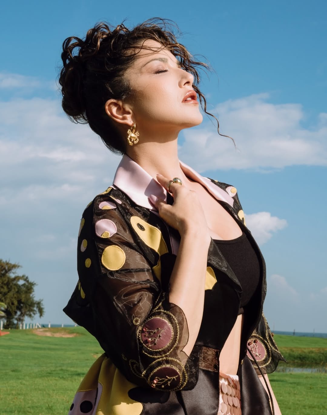 Hunterfly Sunny Leone 59