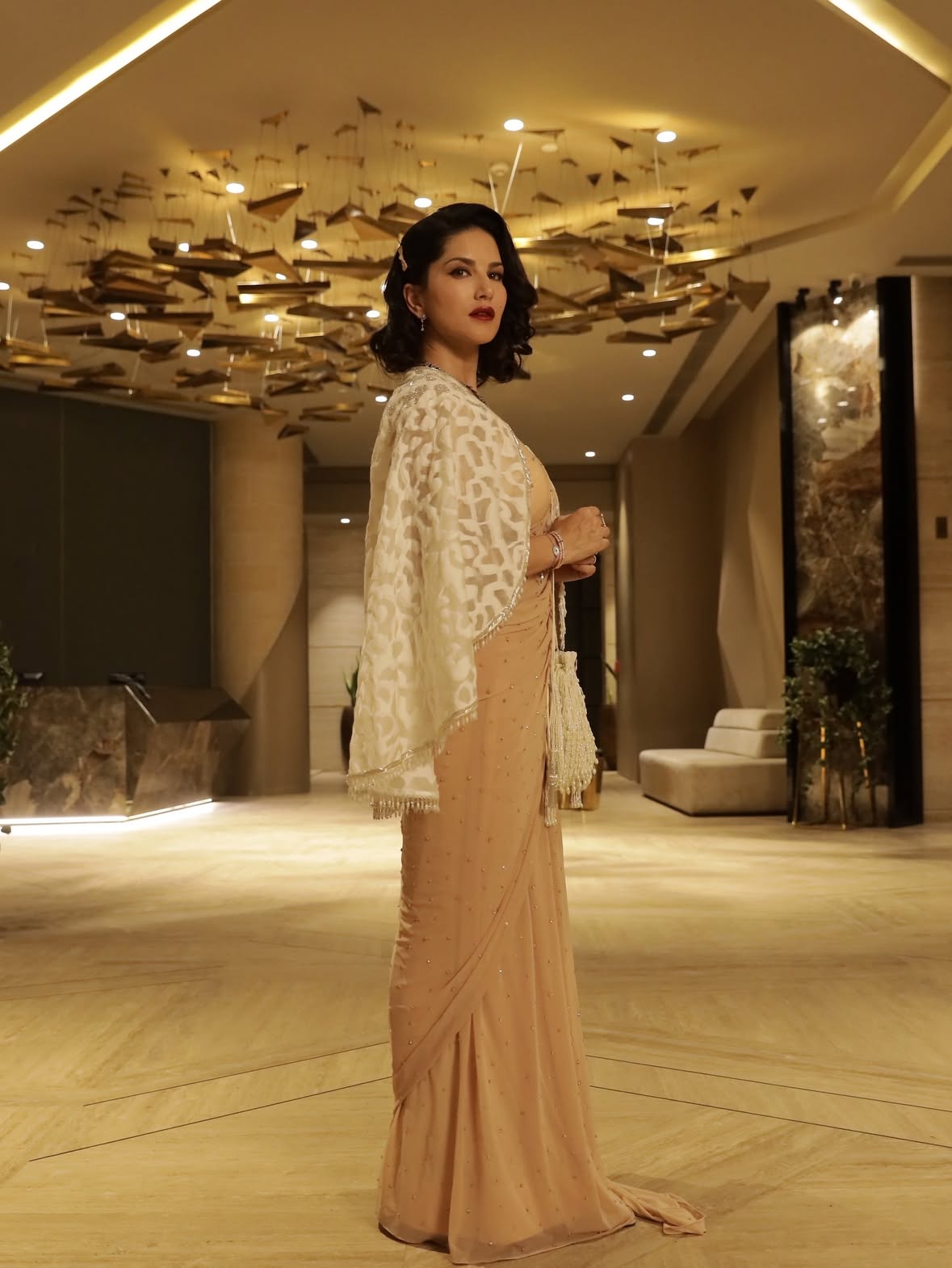 Hunterfly Sunny Leone 85