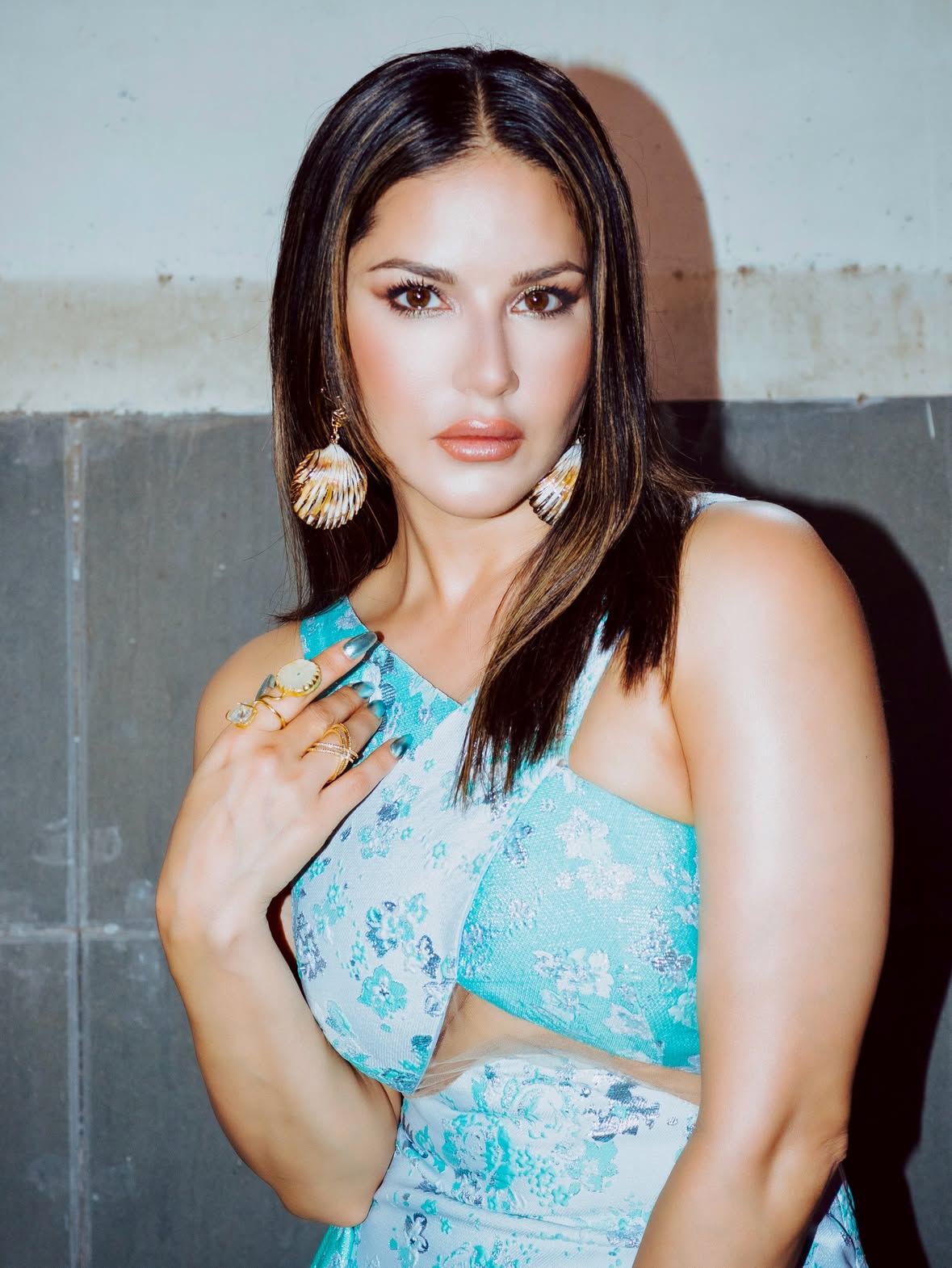 Hunterfly Sunny Leone 89
