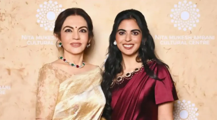 Hunterfly 026 05 10 000121 11zon Nita Ambani and Isha Ambani at NMACC dinner during Venice Biennale 2026