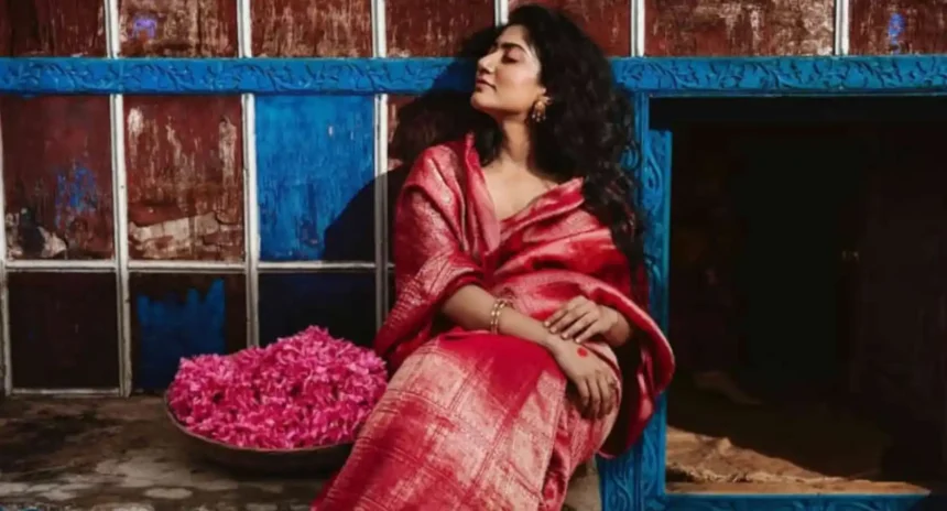 Hunterfly 2026 05 09 235250 11zon Sai Pallavi wearing an elegant Kanchivaram handloom saree with traditional jewellery