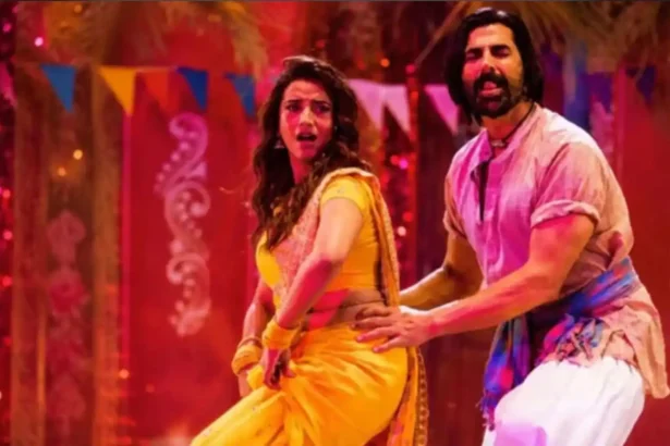 Akshara Singh and Akshay Kumar in Ghis Ghis song from Welcome To The Jungle