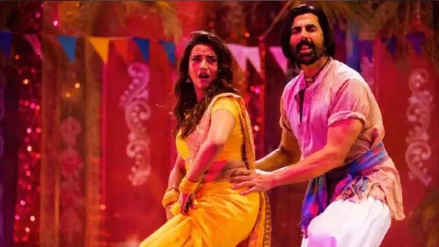 Hunterfly 2026 05 28 100236 11zon Akshara Singh and Akshay Kumar in Ghis Ghis song from Welcome To The Jungle