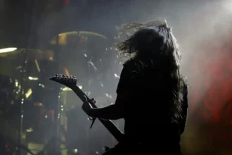 Sepultura heavy metal band final farewell concert São Paulo 2026 stage performance