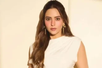 Television actress Aamna Sharif speaking about her childhood challenges and family experiences