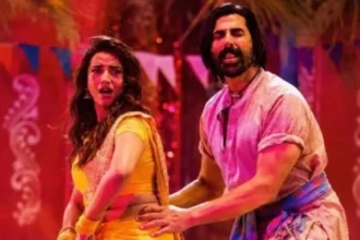 Akshara Singh and Akshay Kumar during Welcome To The Jungle song shoot