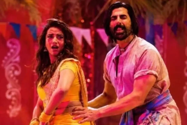 Hunterfly 26 05 27 152715 11zon Akshara Singh and Akshay Kumar during Welcome To The Jungle song shoot