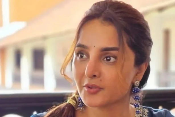 Hunterfly 026 06 08 172334 11zon Manju Warrier healthy lifestyle no sugar diet strength training wellness routine