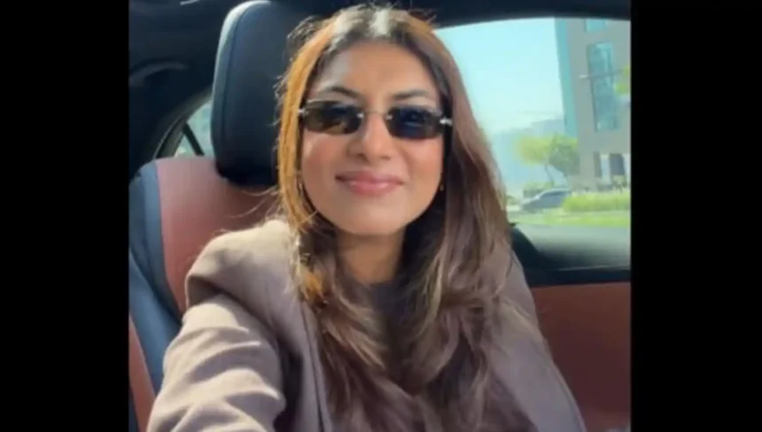Hunterfly 026 06 14 154314 11zon Indian woman in Dubai shares viral story about receiving a refund after paying for accidental car damage.