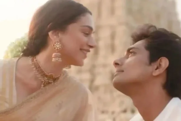 Hunterfly 026 06 15 162823 11zon Aditi Rao Hydari and Siddharth sharing a sweet social media moment on Instagram.