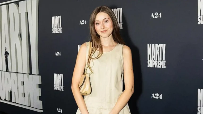 Hunterfly 026 06 15 163314 11zon KPop Demon Hunters writer Hannah McMechan discussing her personal journey and connection to the Netflix film.