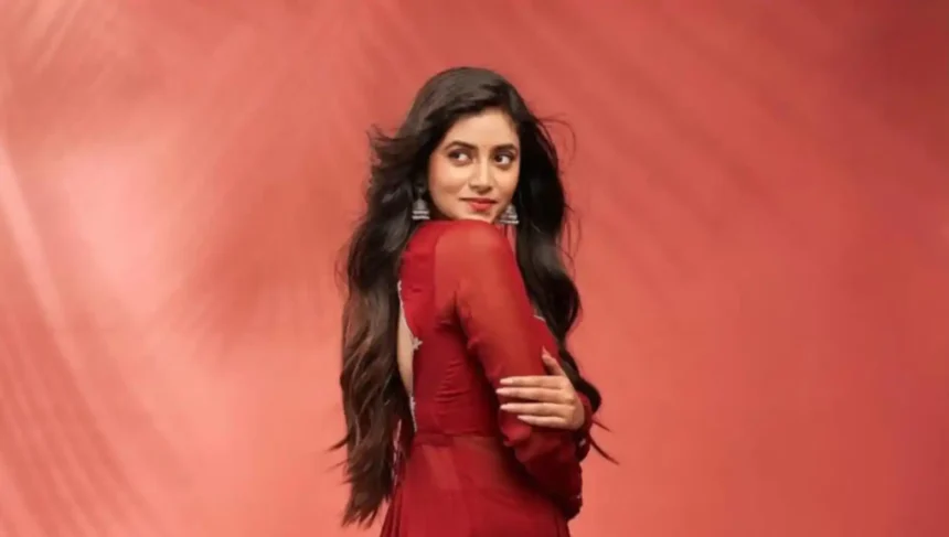 Hunterfly 2026 06 15 141957 11zon Sanchita Basu during an interview discussing Thukra Ke Mera Pyaar Season 2 and her OTT career journey.