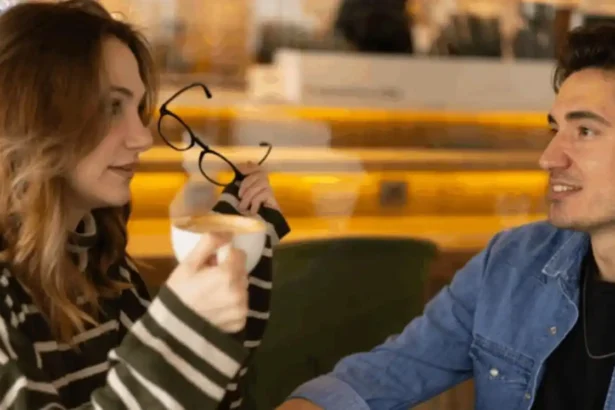 Young adults discussing relationships and dating app experiences.