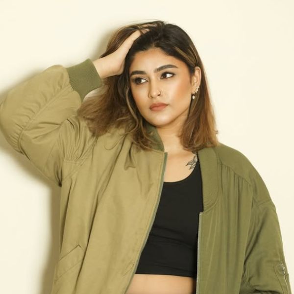 Hunterfly Avantika Sundar1 Hunterfly Avantika Sundar1