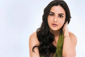Hunterfly Jasmin Bhasin and Aly Goni Relationship Update 2026 11zon Jasmin Bhasin talks about living with Aly Goni and strengthening their relationship