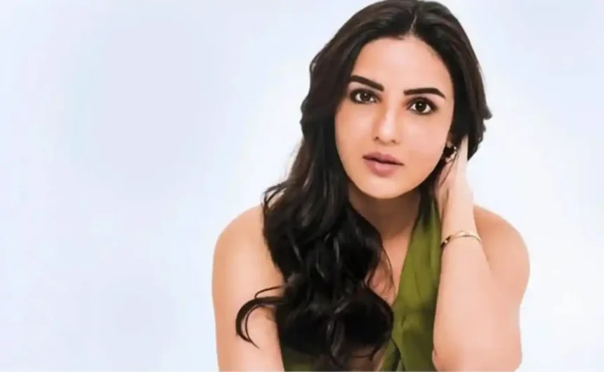 Hunterfly Jasmin Bhasin and Aly Goni Relationship Update 2026 11zon Jasmin Bhasin talks about living with Aly Goni and strengthening their relationship