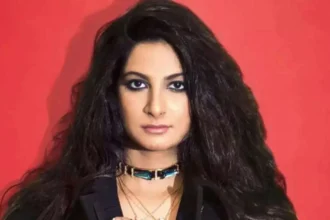 Hunterfly Rhea Kapoor Team Reports Theft of ₹1.35 Crore Diamond Earrings During New York Visit Rhea Kapoor jewellery theft case involving diamond earrings worth ₹1.35 crore during New York trip