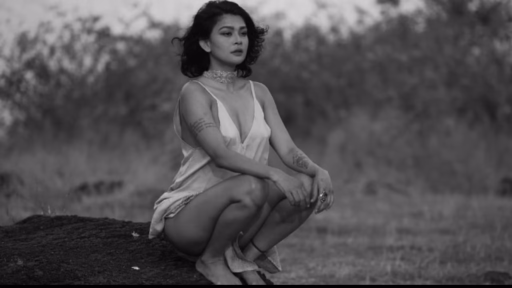 Hunterfly Sakshi Pradhan4 Hunterfly Sakshi Pradhan4