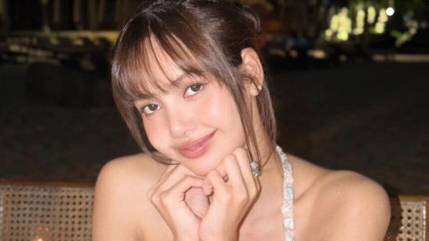 Hunterfly 026 07 07 234158 BLACKPINK member Lisa during an international event sharing an inspirational message
