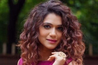 Hunterfly 026 07 20 180643 Marathi actress Urmila Kanetkar at a public event