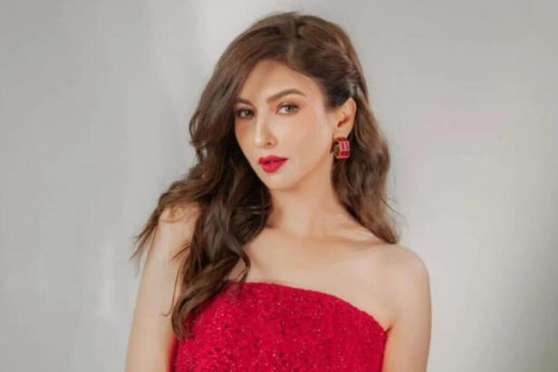 Hunterfly 026 07 22 173102 Actress Saumya Tandon reacts to Delhi student protest clashes and calls for peaceful democratic dialogue
