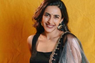 Hunterfly 026 07 22 235221 Niharika Konidela celebrates Committee Kurrollu winning National Film Awards