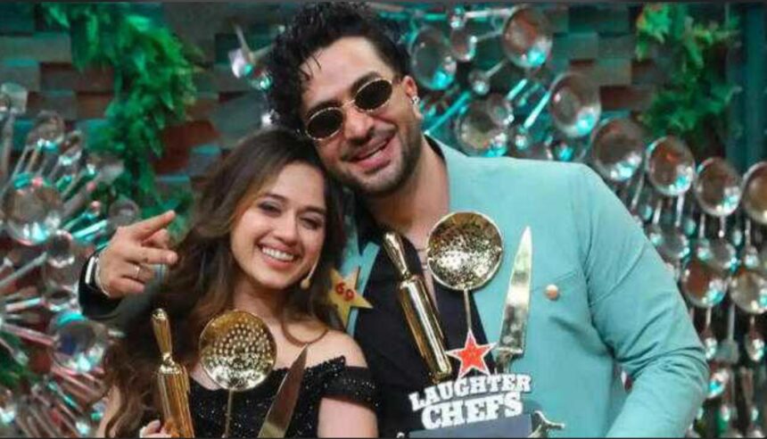 Hunterfly 026 07 27 104212 Aly Goni and Jannat Zubair celebrate after winning Laughter Chefs Season 3.