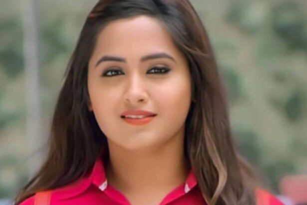 Hunterfly 026 07 28 101614 Kajal Raghwani speaks during an episode of Bhojpuri Bawaal.
