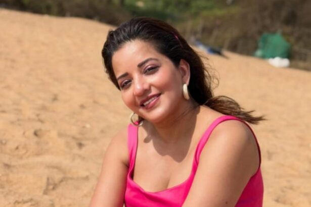 Actress Monalisa enjoying a vacation in Goa with husband Vikrant Singh Rajpoot.