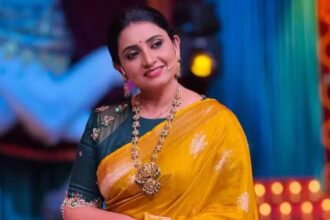 Hunterfly 08 04 105639 Actress Sujitha attending a television event